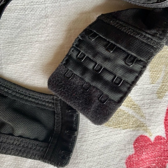 Lacy Esprit bra 34D - Picture 4 of 6